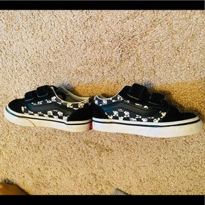 Toddler Snoopy Vans black & white